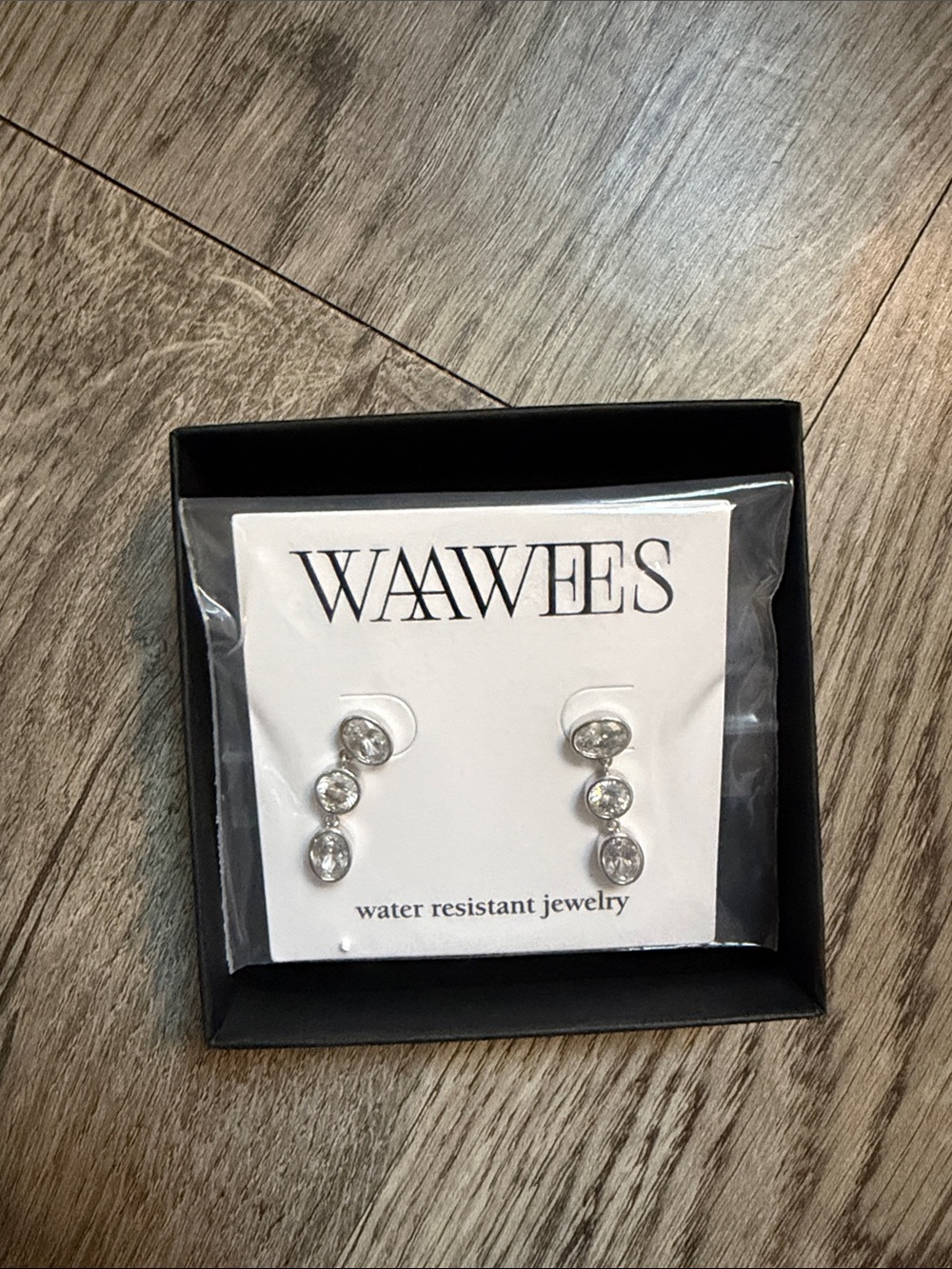 Waawees Maeve earrings